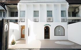 Evergreen Cafe And Hotel